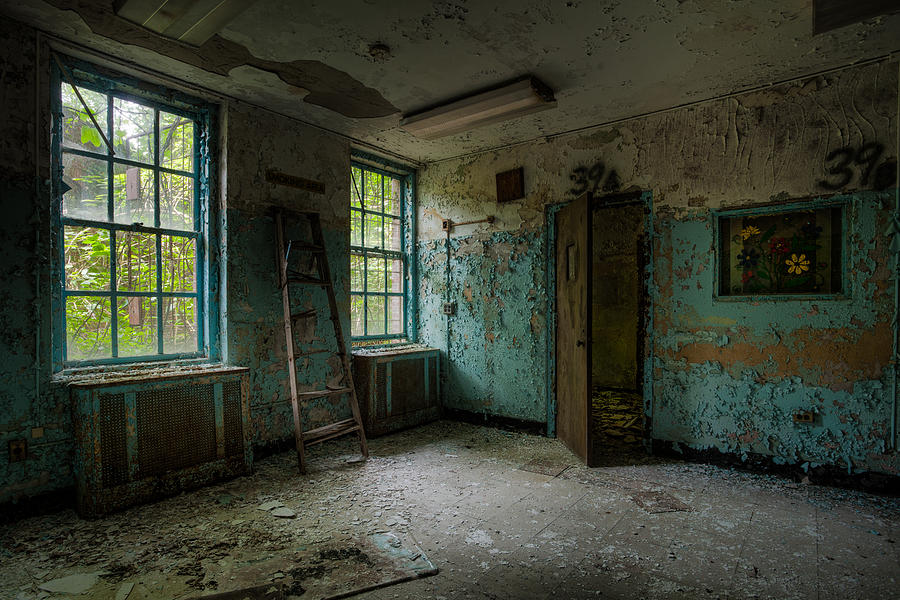 abandoned-places-asylum-old-windows-waiting-room-gary-heller